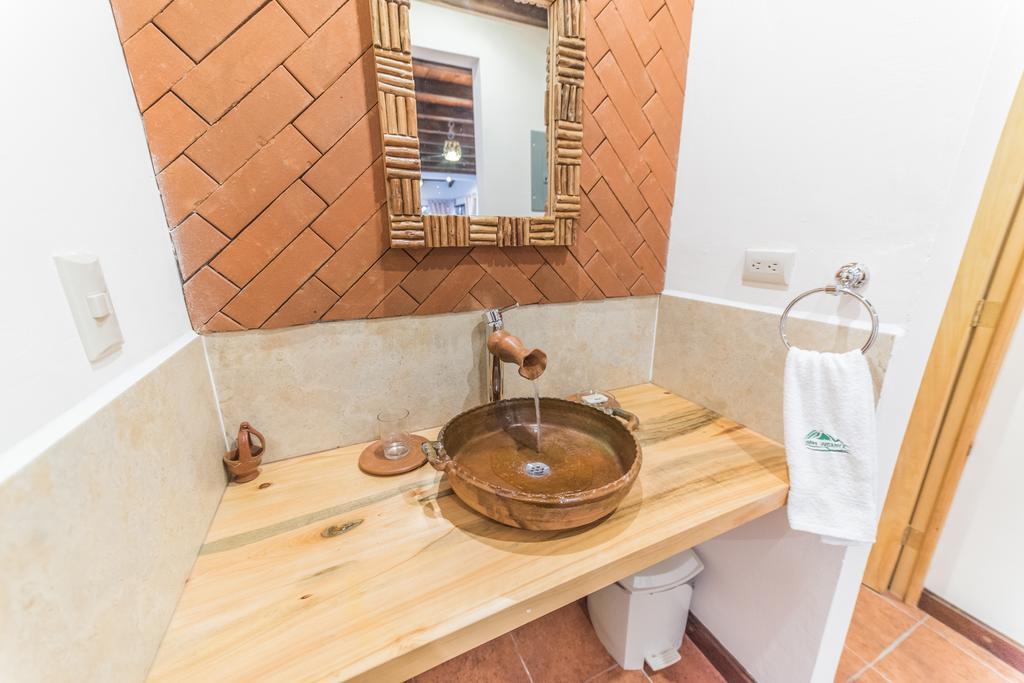 Villas Jucanya Super Higienizadas Panajachel Δωμάτιο φωτογραφία