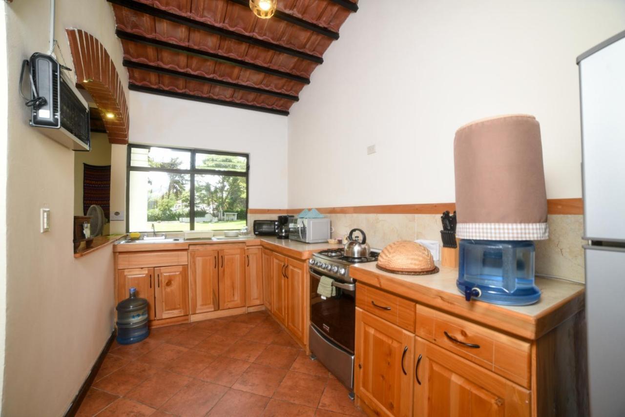 Villas Jucanya Super Higienizadas Panajachel Εξωτερικό φωτογραφία