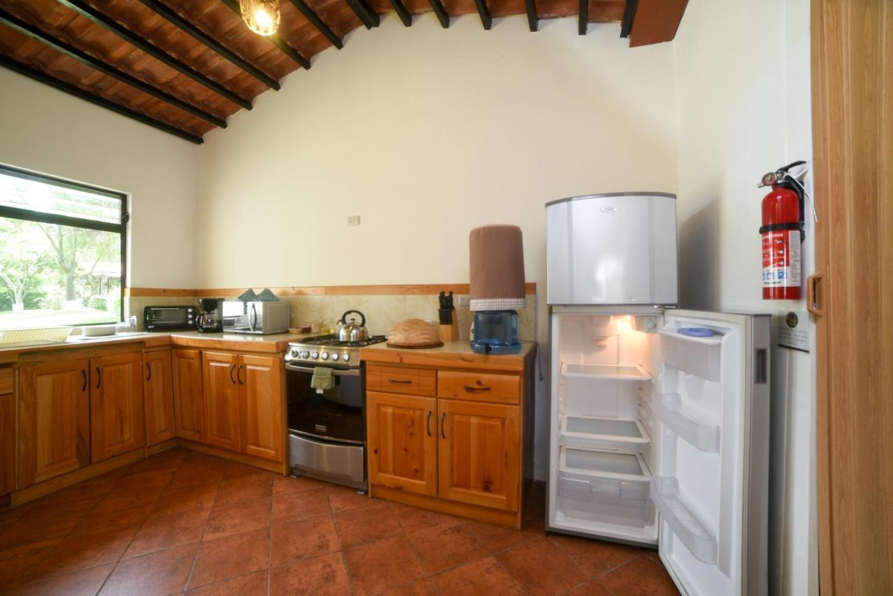Villas Jucanya Super Higienizadas Panajachel Εξωτερικό φωτογραφία